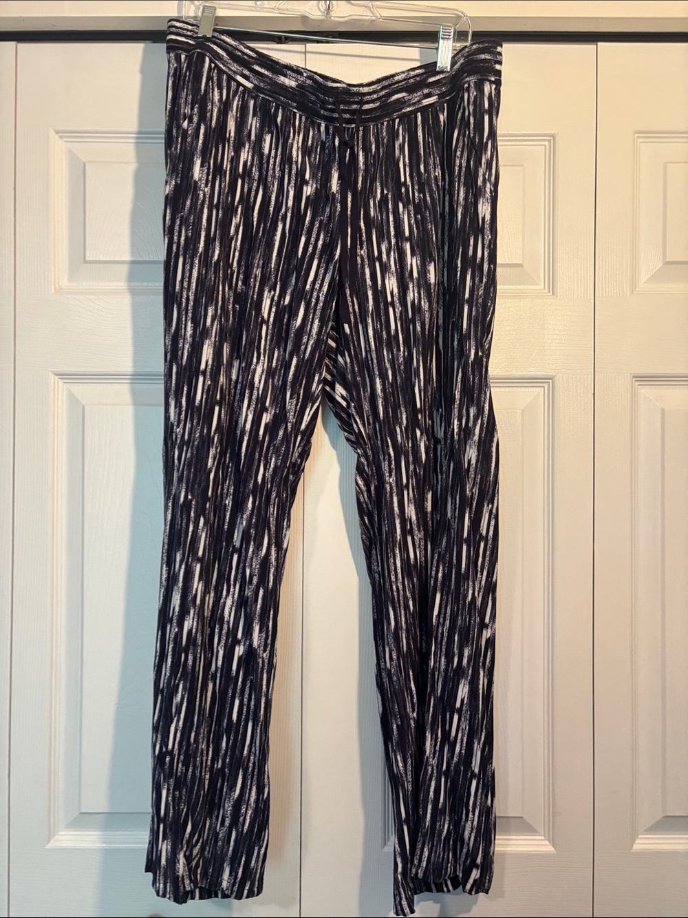 Banana Republic Navy and White Printed wide leg pants